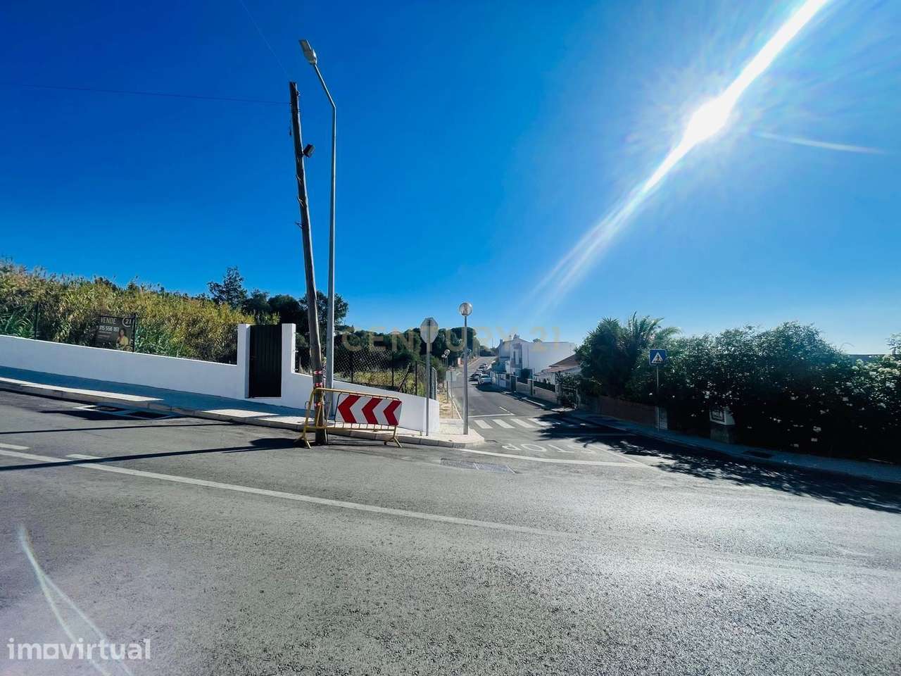 TERRENO URBANO COM 568,91 m² EM ALCABIDECHE – EXCELENTE LOCALIZAÇÃO E - Grande imagem: 3/28