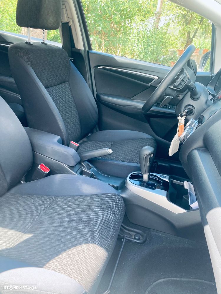 Honda Jazz 1.3 I-VTEC Comfort +Connect.CVT - 9