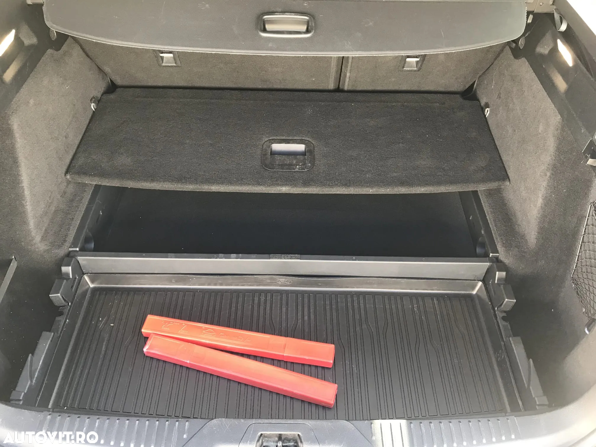 Ford Focus 1.0 EcoBoost Active Business - 37