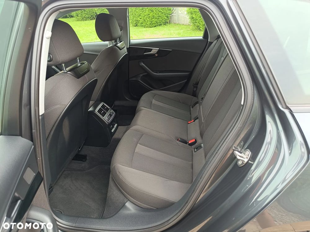 Audi A4 Avant 40 TDI S tronic S line - 10