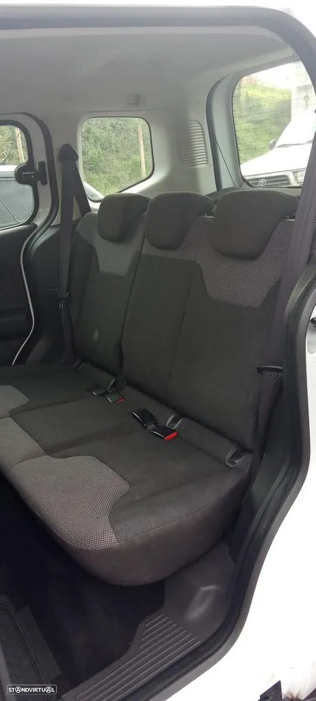 Ford Tourneo Courier 1.5 TDCi Ambiente - 8