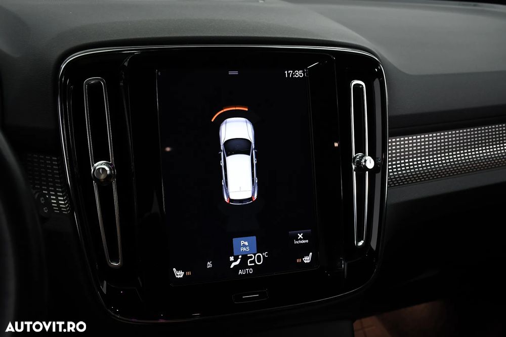 Volvo XC 40 D4 AWD Geartronic R-Design - 17
