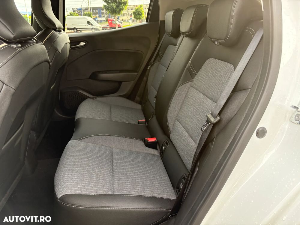 Renault Clio V E-Tech 145 Techno - 6