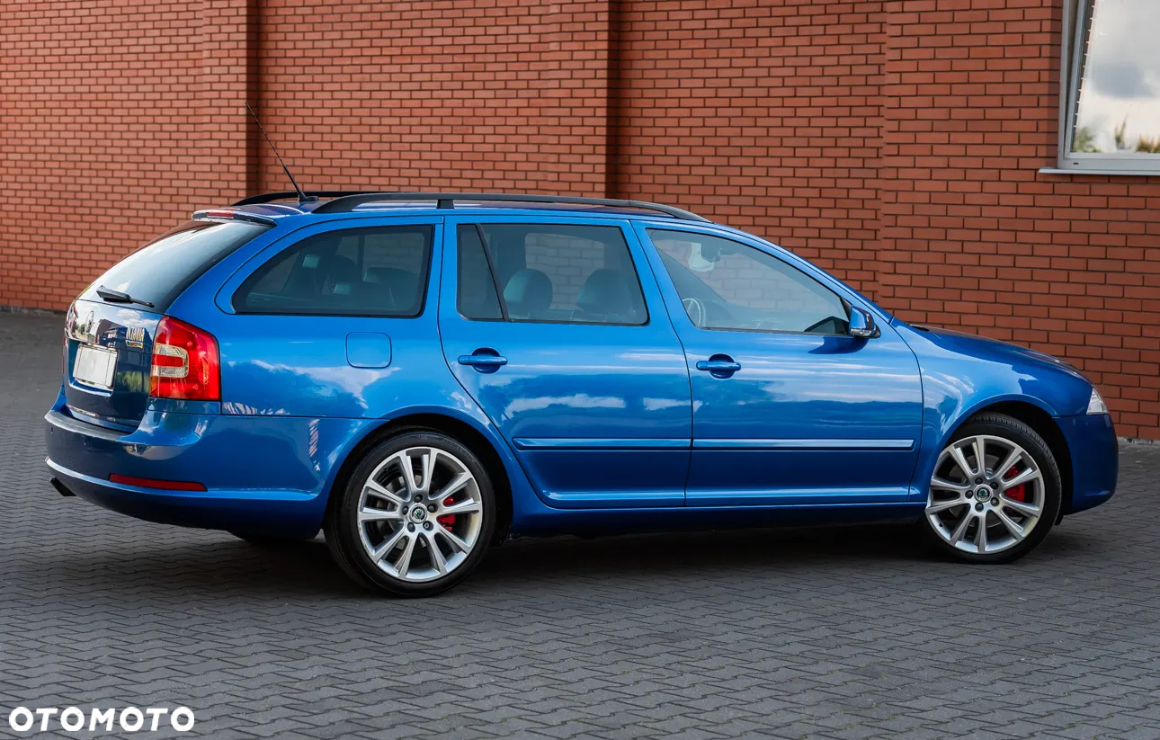 Skoda Octavia Combi 2.0 TSI RS - 14