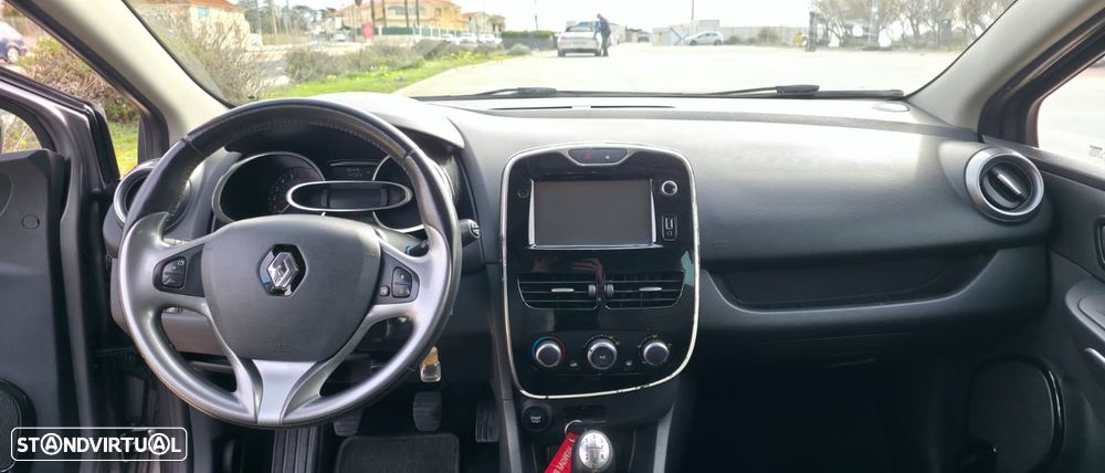 Renault Clio 0.9 TCE Limited - 9