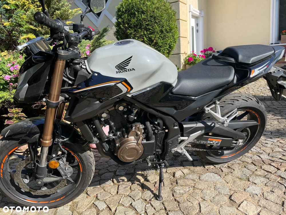 Honda CB - 1