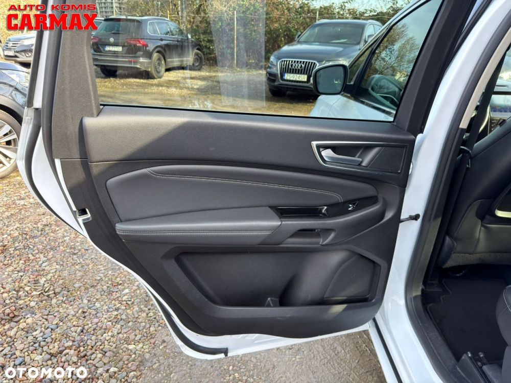 Ford S-Max - 13