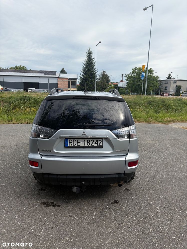 Mitsubishi Outlander 2.0 Intense NAVI 2WD EU5 - 4