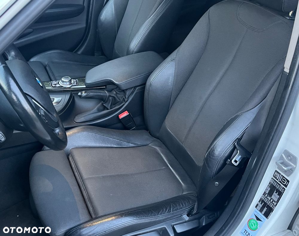 BMW Seria 3 320d Luxury Line - 10