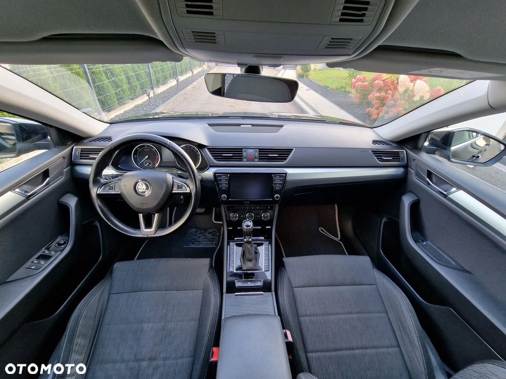 Skoda Superb 1.6 TDI Style DSG - 20