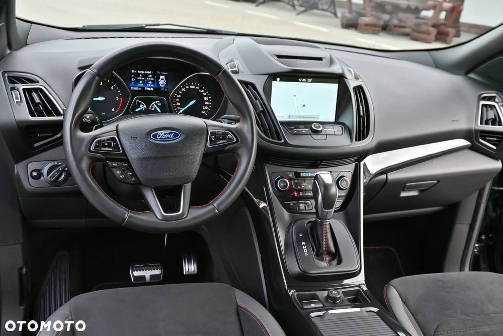 Ford Kuga 2.0 TDCi AWD ST-Line - 31