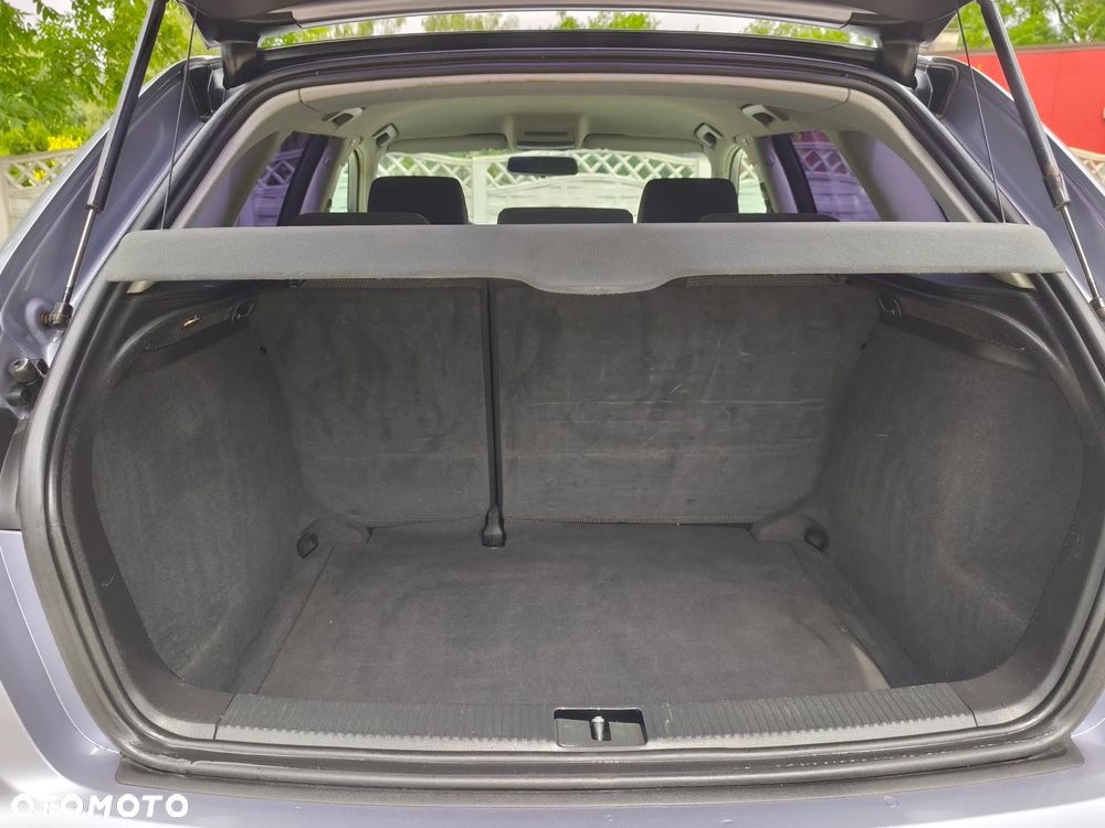 Audi A3 Sportback 1.6 S line Sportpaket plus - 25