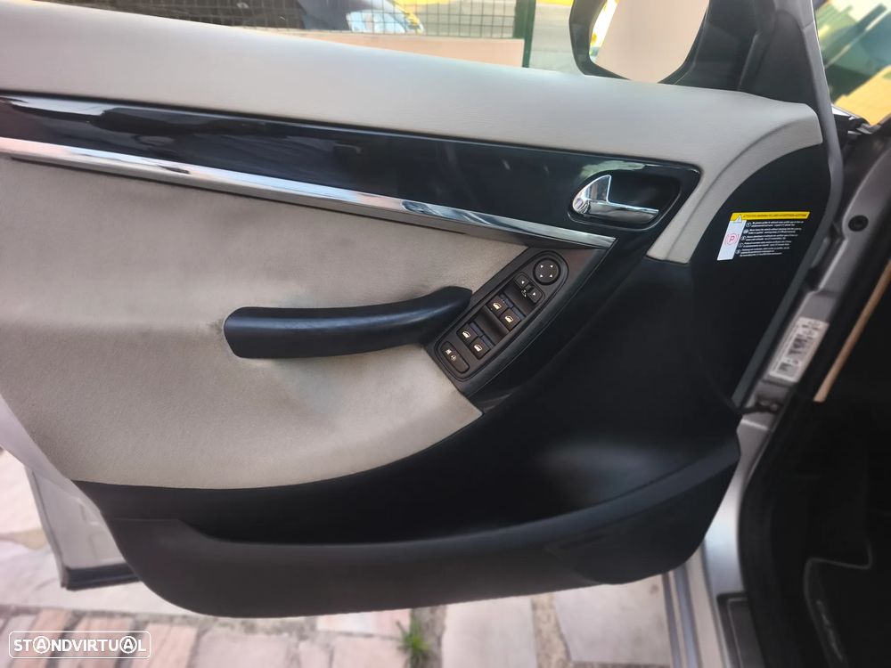 Citroën C4 Picasso 1.6 HDi Exclusive 135g - 17