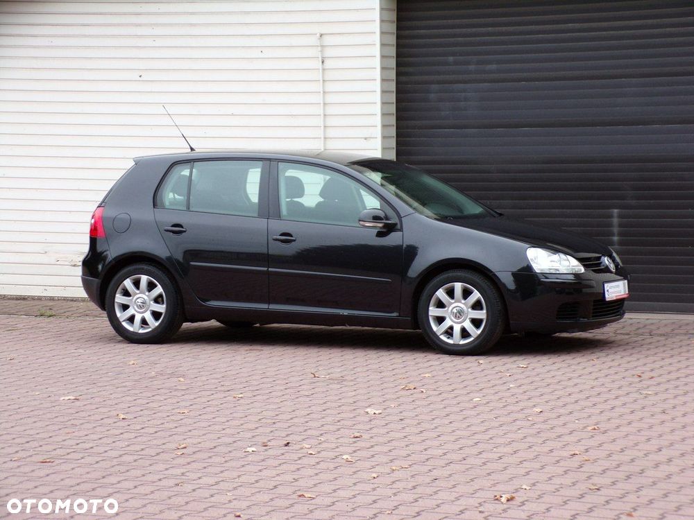 Volkswagen Golf - 11