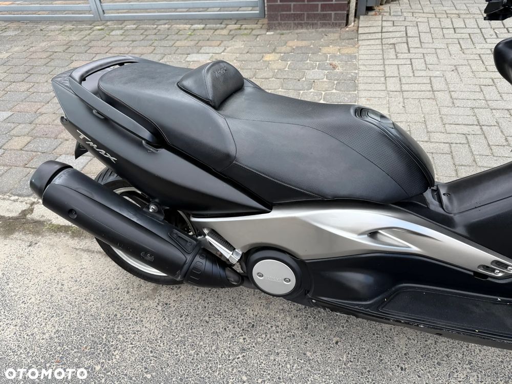Yamaha Tmax - 16