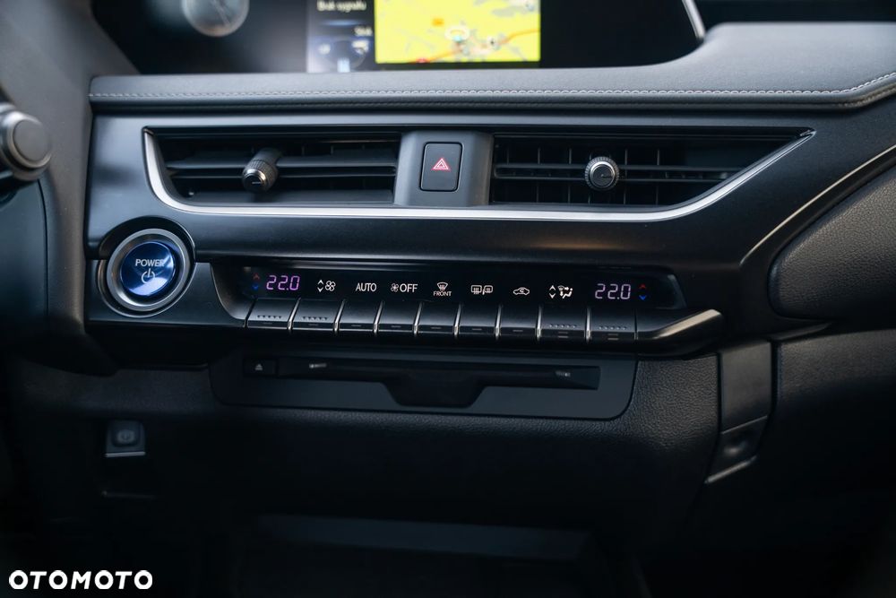 Lexus UX 250h Business Edition - 23