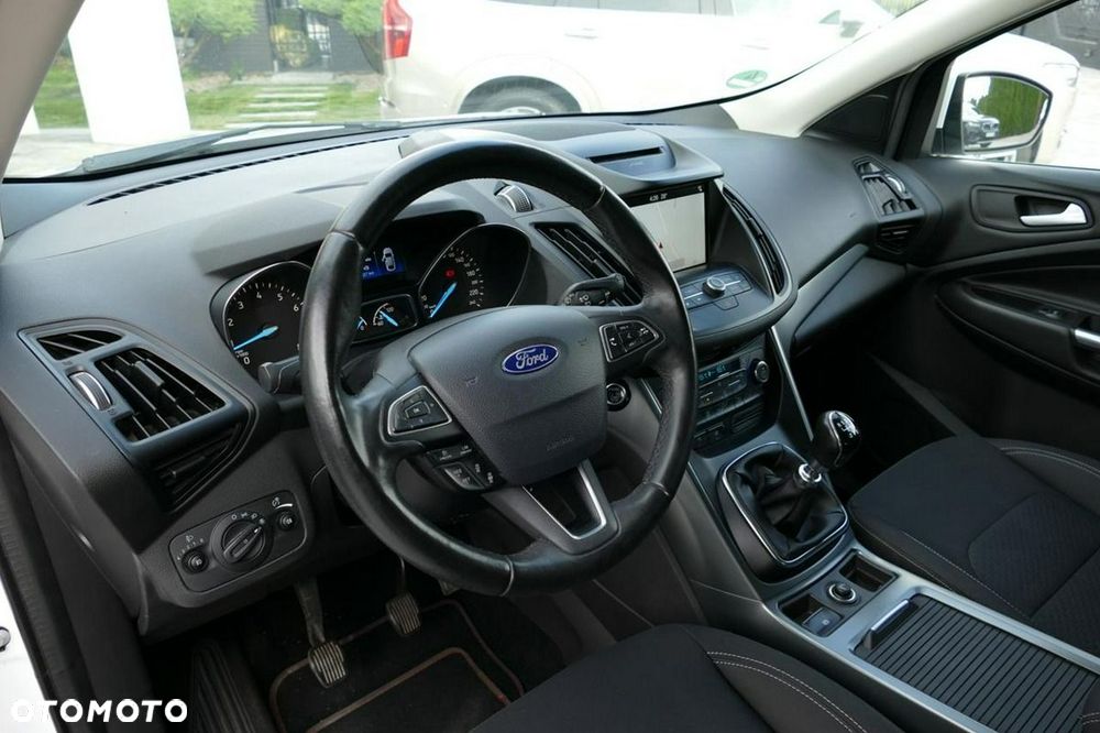 Ford Kuga 1.5 EcoBoost 2x4 Titanium - 22
