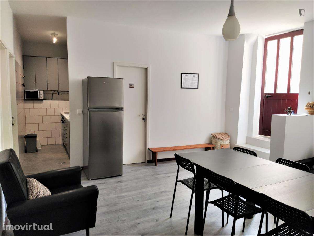 Quarto - localizado em Paranhos Porto - Grande imagem: 4/18