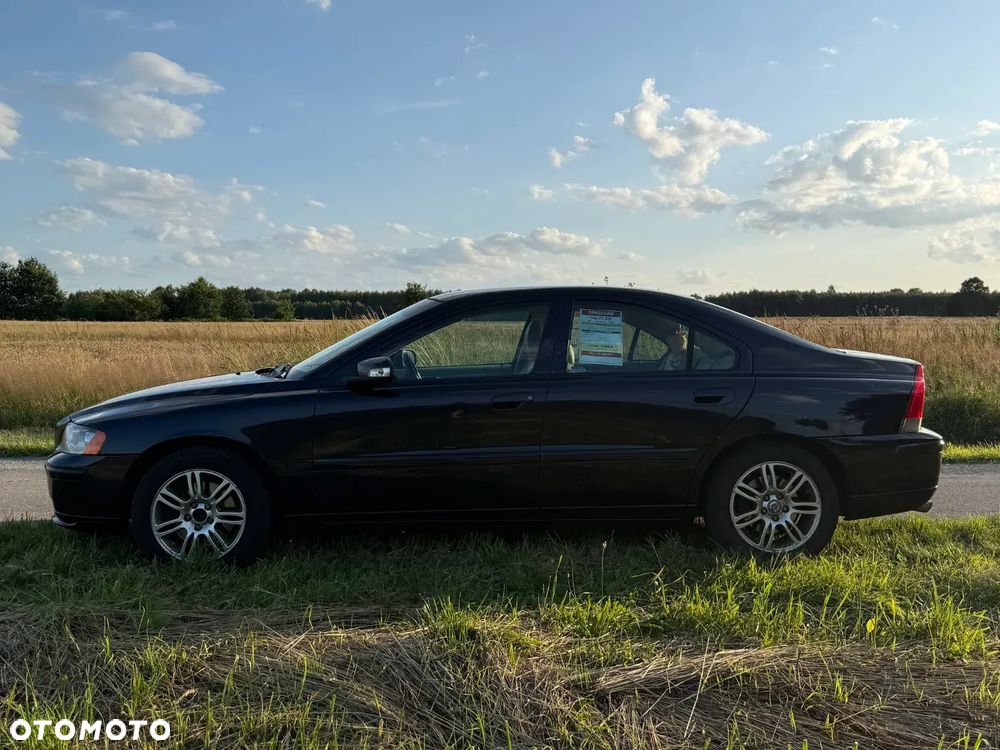 Volvo S60 2.4D Momentum - 4