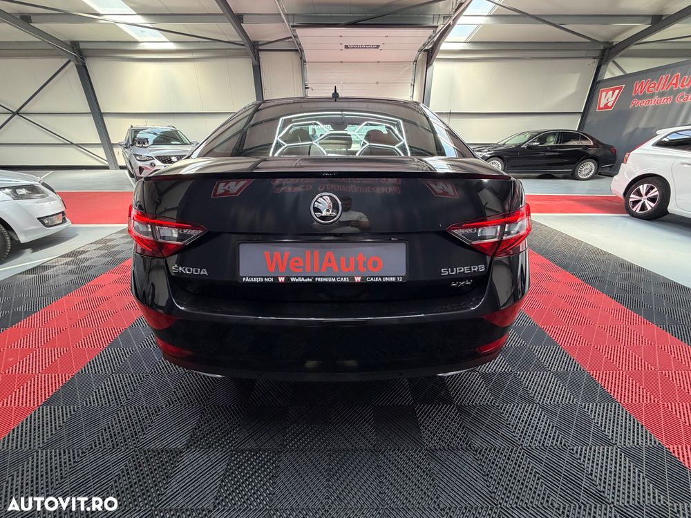 Skoda Superb 2.0 TDI DSG 4X4 Sportline - 5