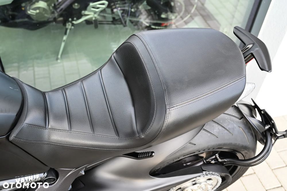 Ducati Diavel - 13