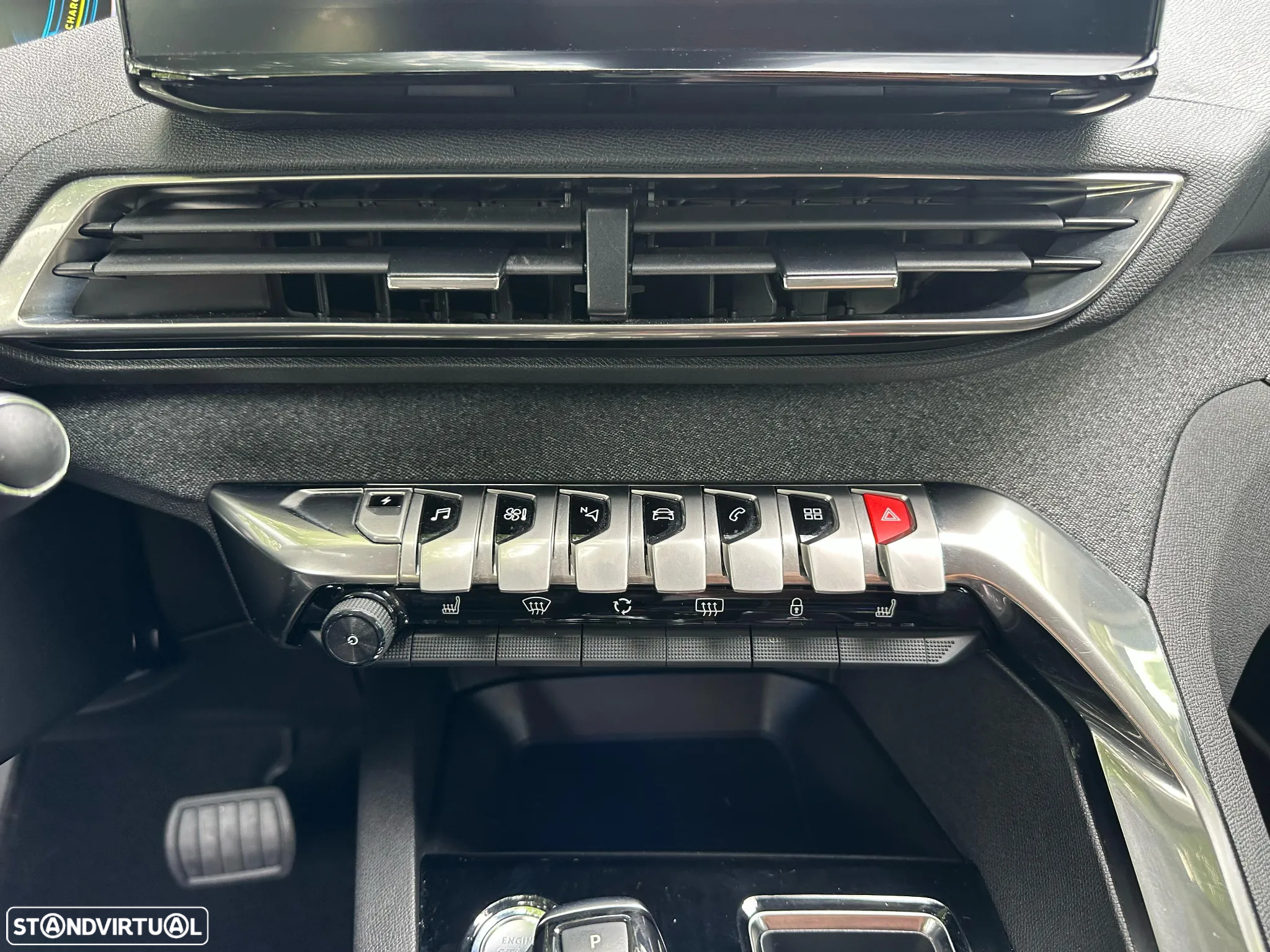 Peugeot 3008 1.6 Hybrid4 Allure Pack e-EAT8 - 32