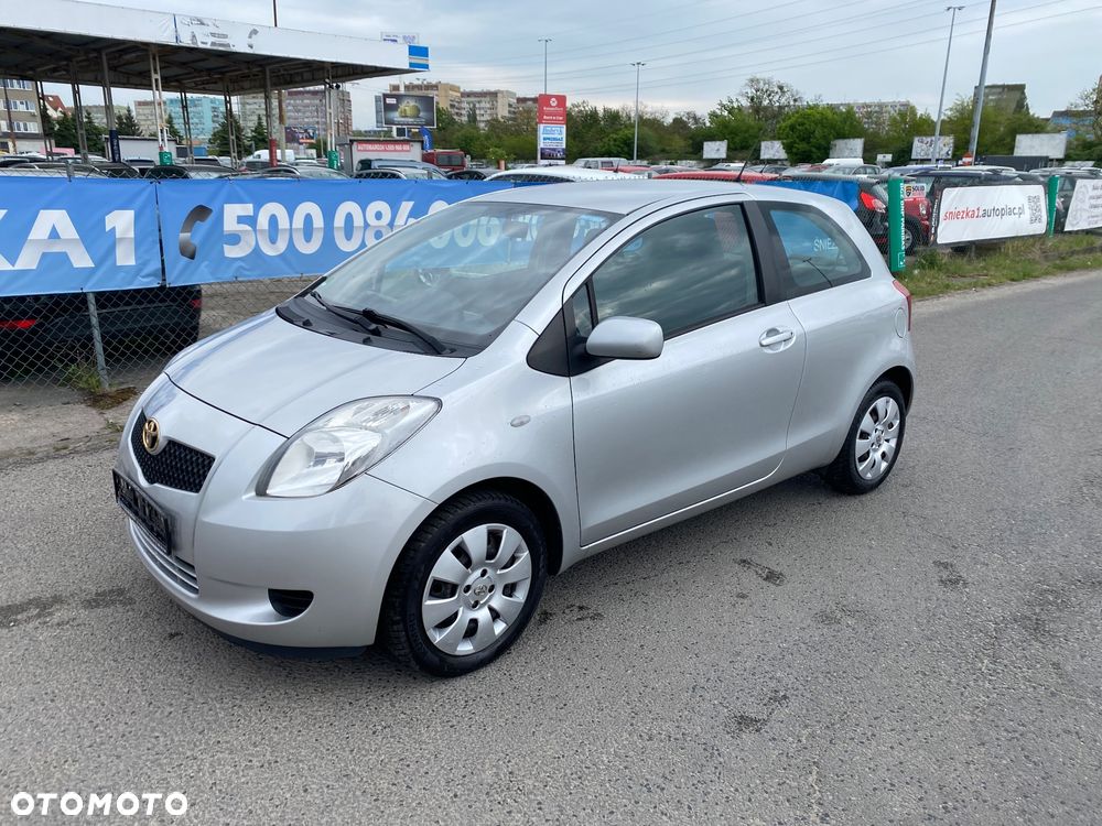 Toyota Yaris - 12