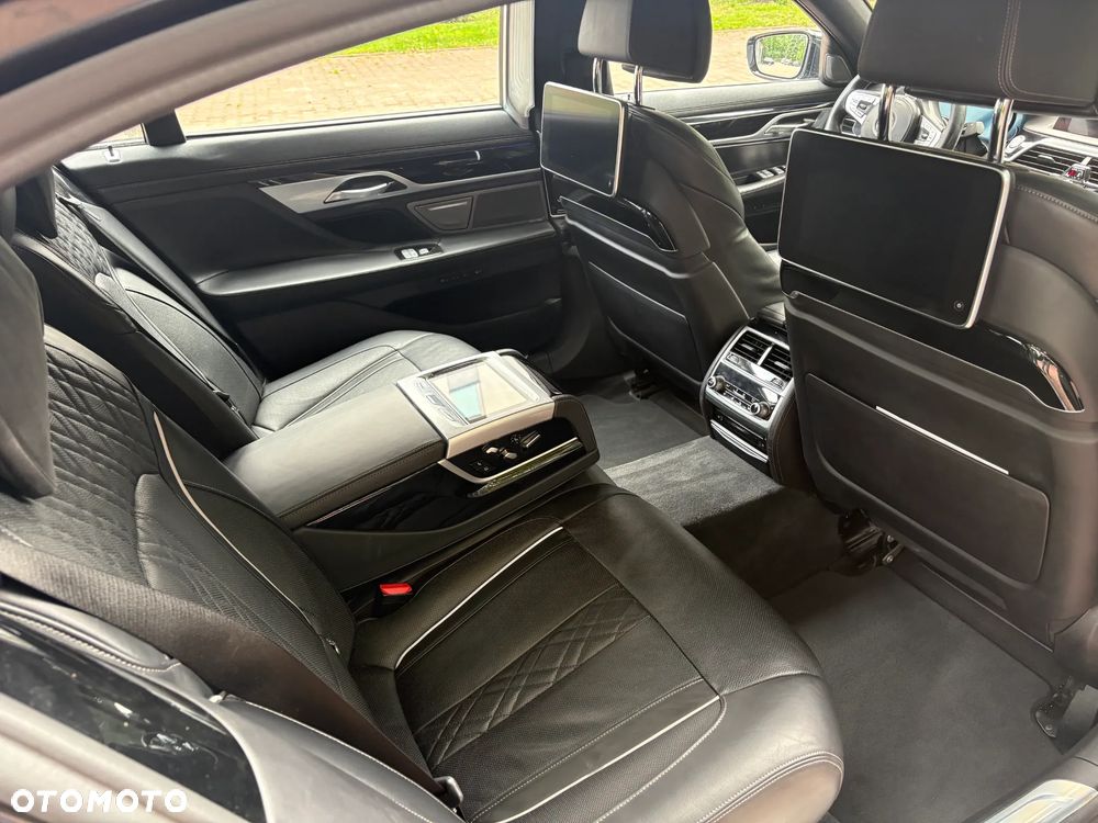 BMW Seria 7 740Le xDrive iPerformance - 10