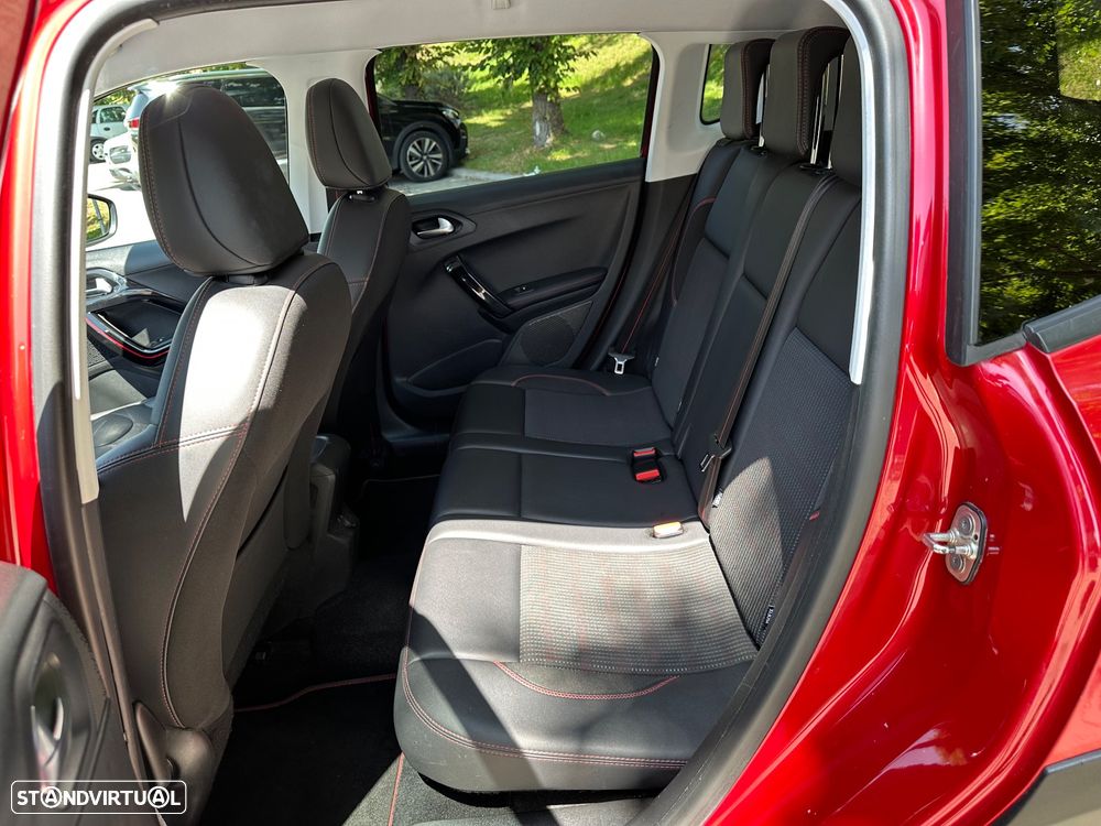 Peugeot 2008 1.2 PureTech GT Line EAT6 - 11