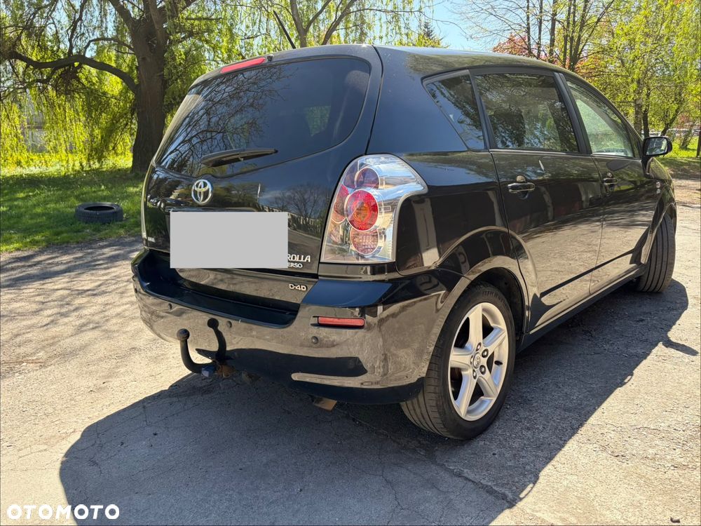 Toyota Corolla Verso 2.2 D-CAT Executive - 2
