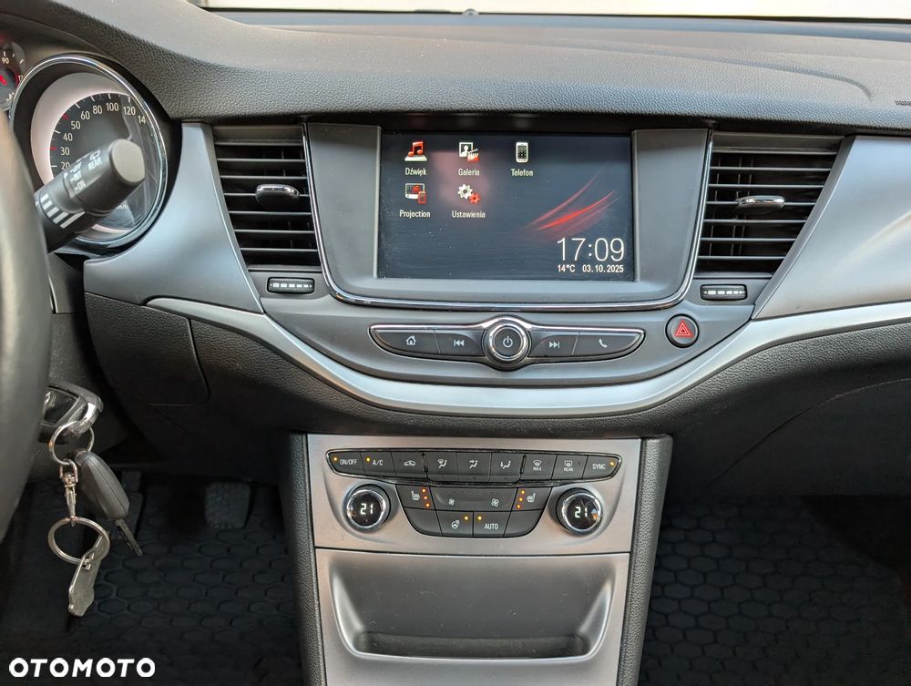 Opel Astra V 1.4 T Dynamic - 28