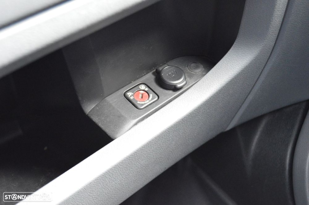 Peugeot Expert Outro - 23