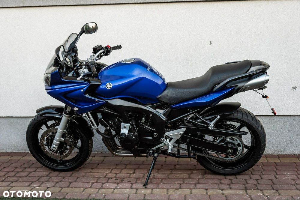Yamaha FZ - 7