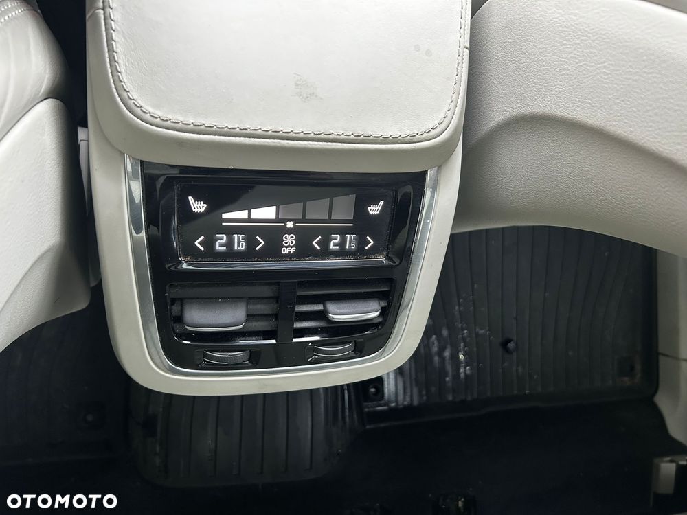 Volvo XC 90 T6 AWD Geartronic Inscription - 26