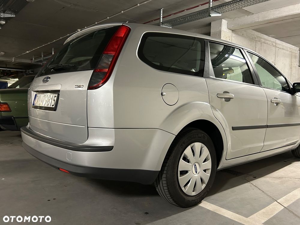 Ford Focus 2007 photo 4
