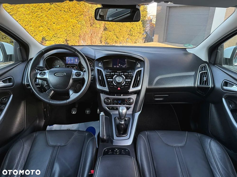 Ford Focus 1.6 EcoBoost Start-Stopp-System Titanium - 32