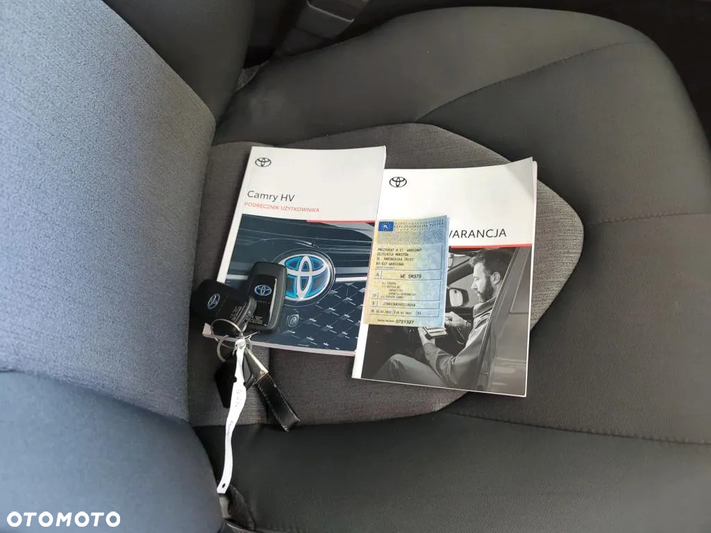 Toyota Camry 2.5 Hybrid Comfort CVT - 7