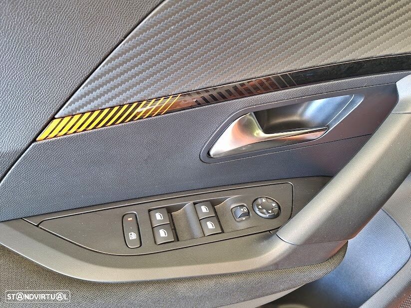 Peugeot 2008 1.5 BlueHDi Active Pack EAT8 - 9