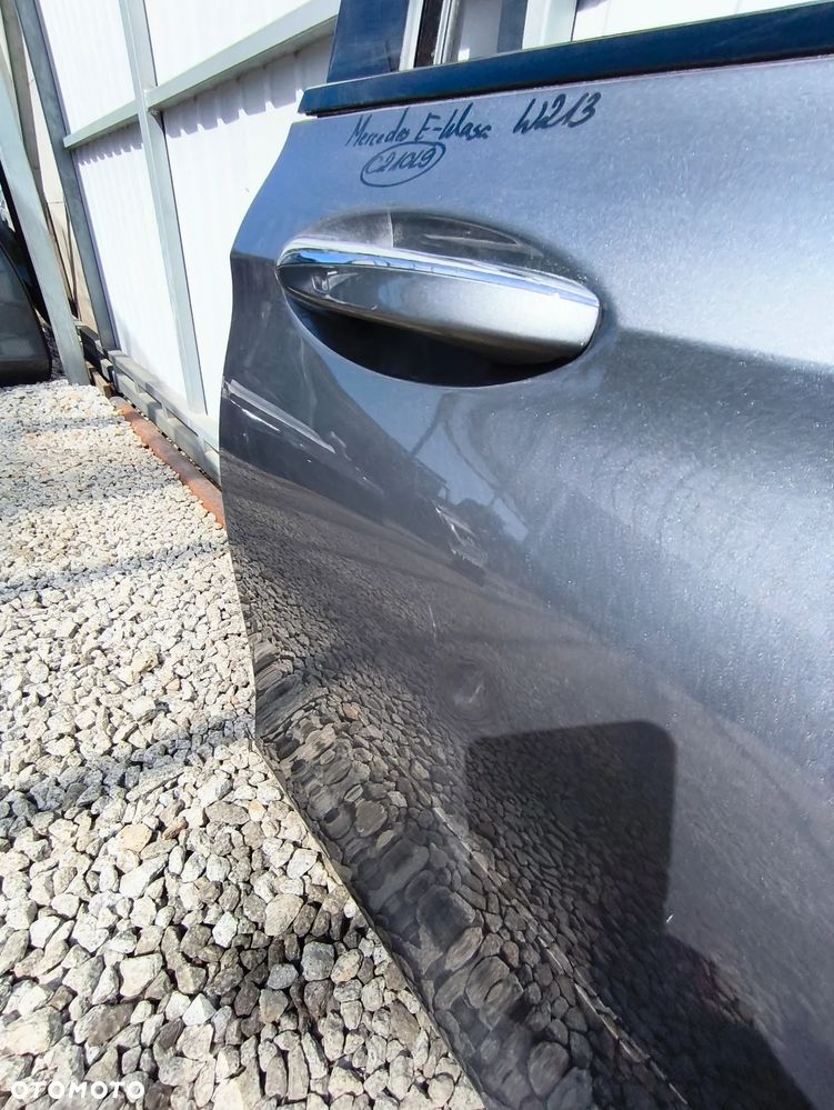 MERCEDES E-KLASA W213 DRZWI PRZEDNIE PRAWE POZNAŃ GIEŁDA - 2