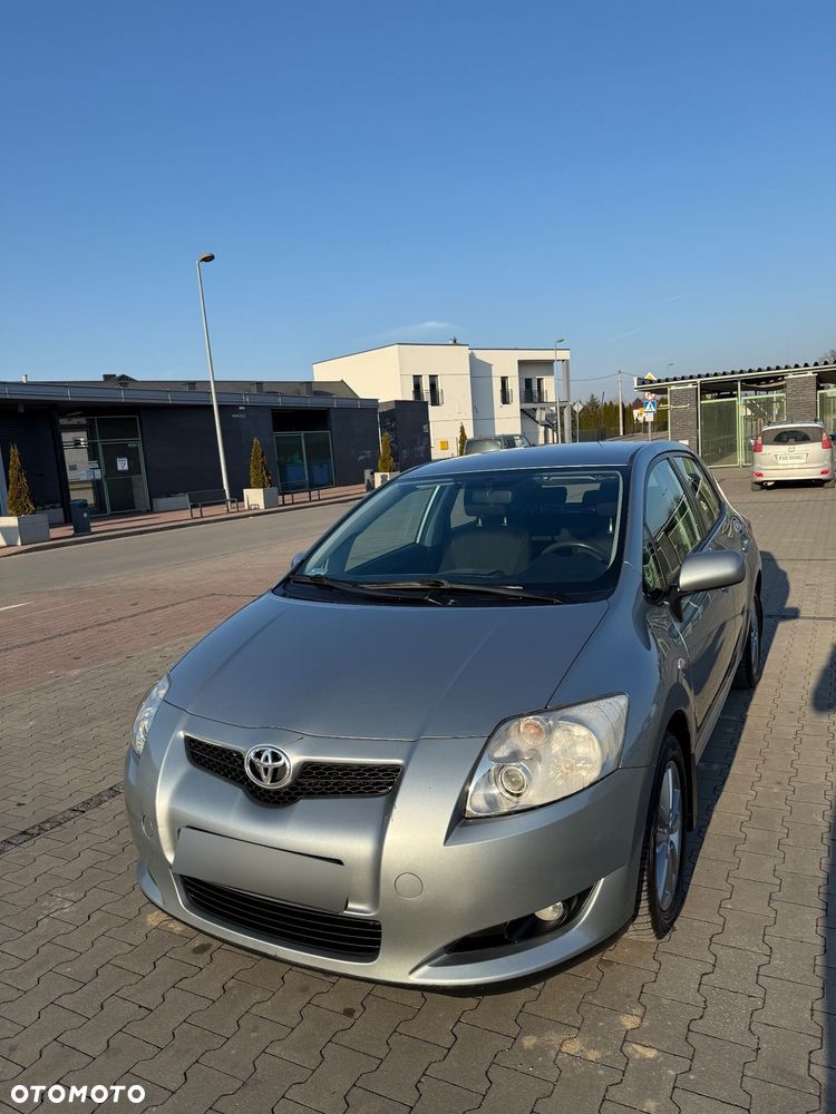 Toyota Auris - 2