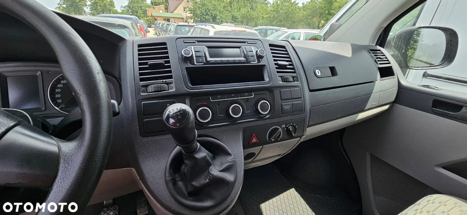 Volkswagen Transporter - 4
