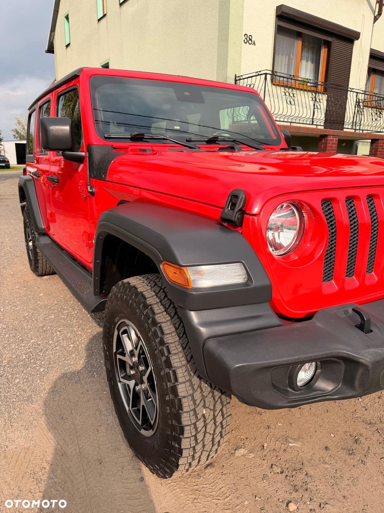 Jeep Wrangler - 15