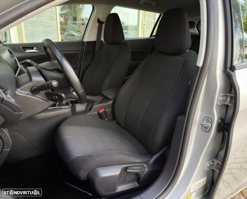 Peugeot 308 1.6 HDi Active - 8