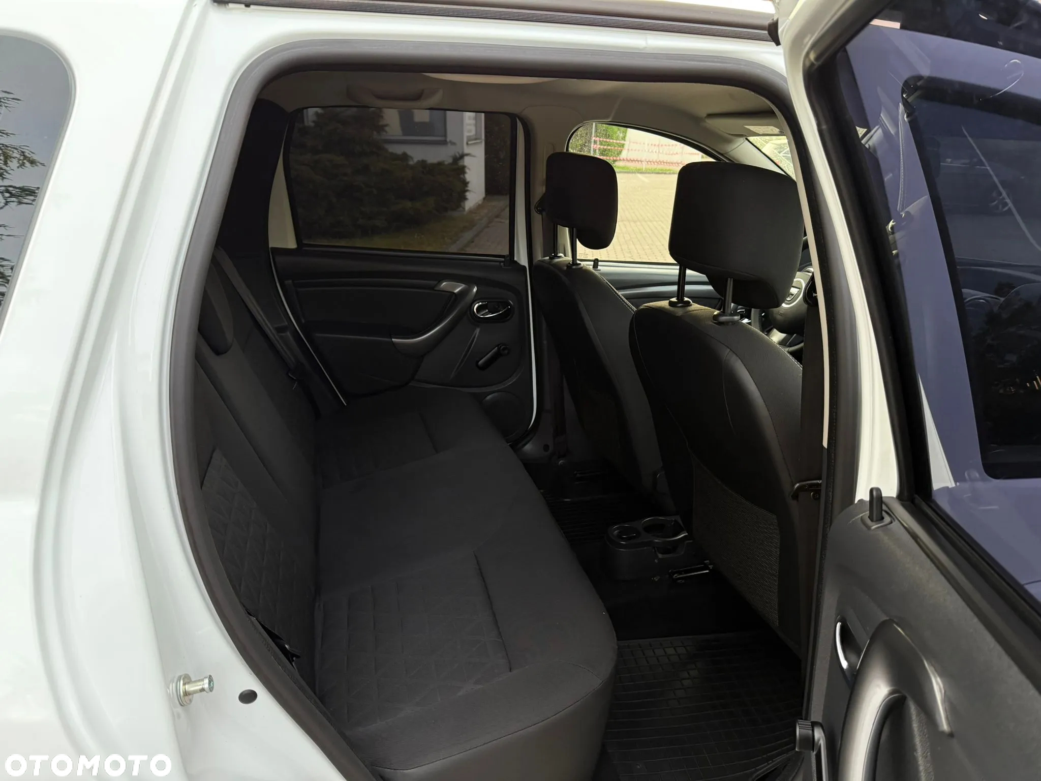 Dacia Duster 1.6 SCe Prestige - 8