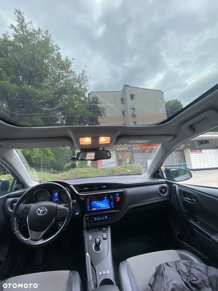 Toyota Auris - 13