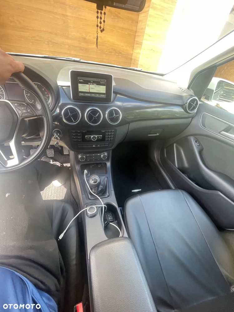 Mercedes-Benz Klasa B 180 CDI BlueEFFICIENCY Edition - 16