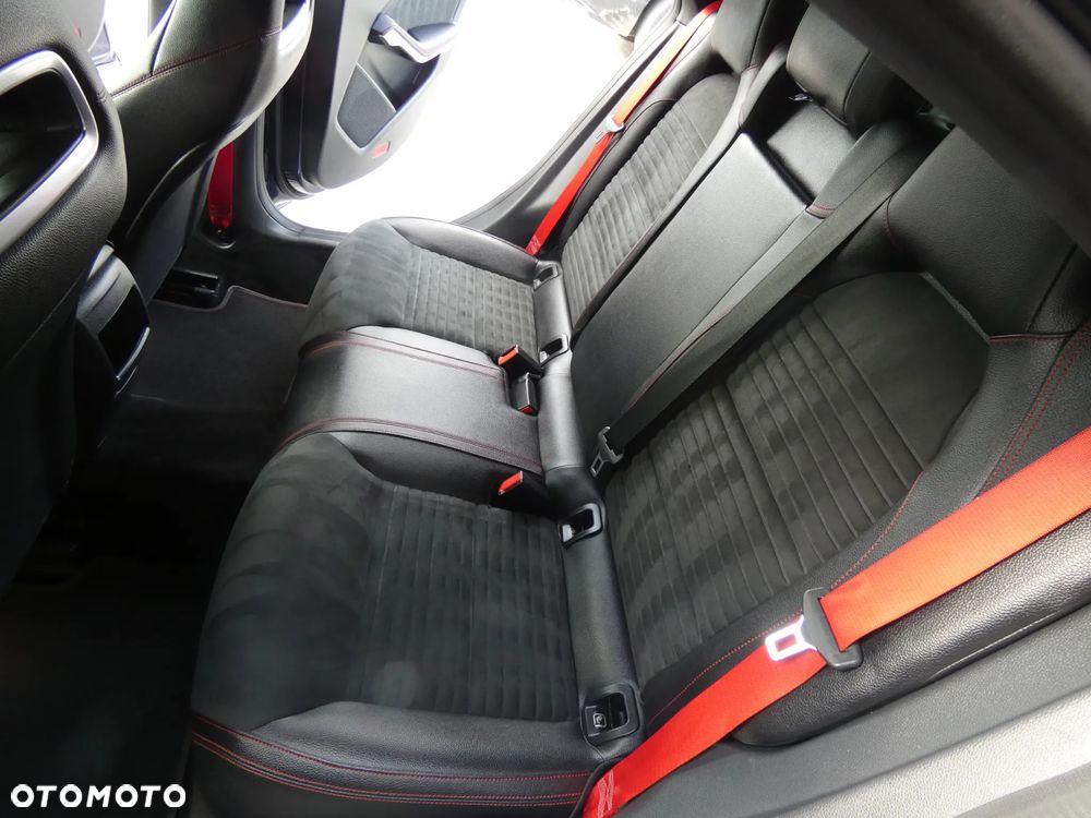 Mercedes-Benz CLA 250 Sport 4-Matic - 33
