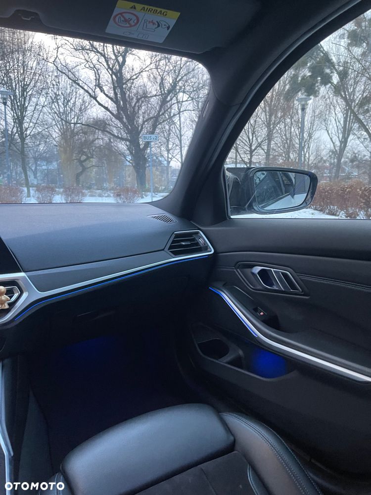 BMW Seria 3 330d M Sport sport - 19