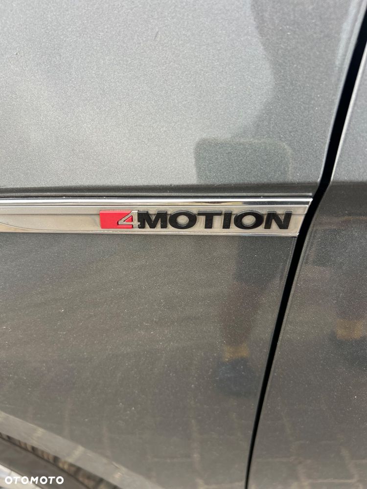 Volkswagen Passat 2.0 TDI SCR 4Motion DDG Highline - 27