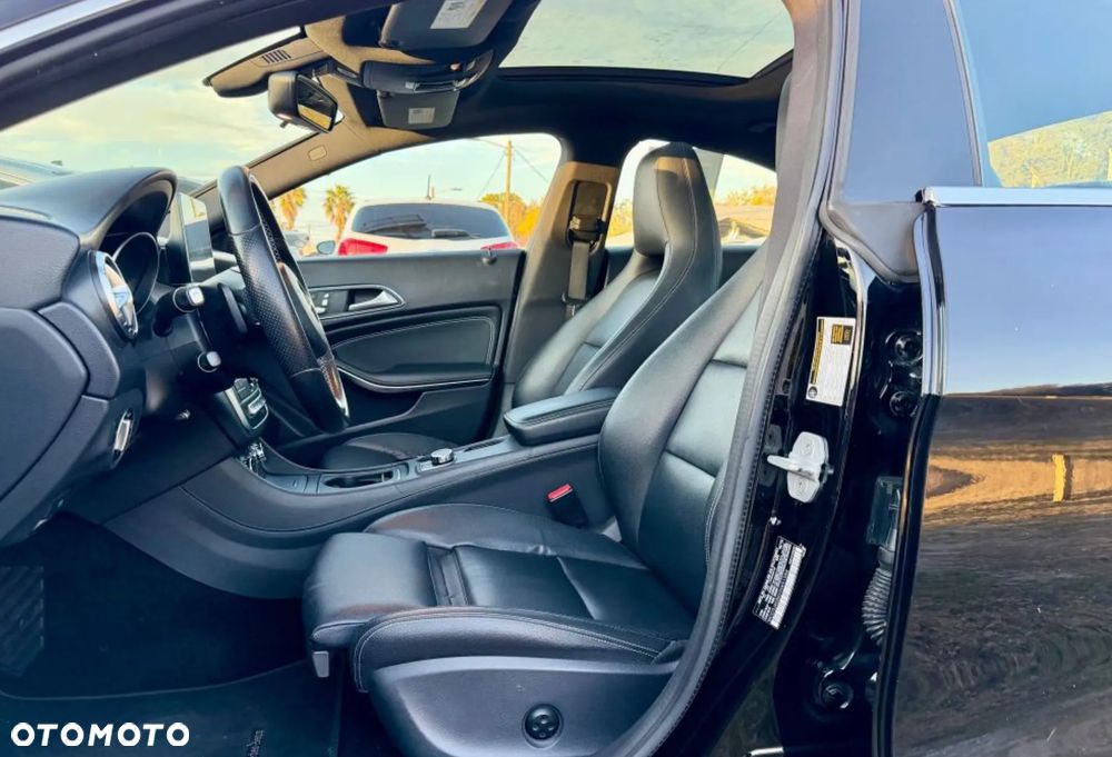 Mercedes-Benz CLA 250 4Matic 7G-DCT - 9